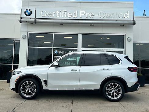 Certified 2025 BMW X5 xDrive40i w/ Climate Comfort Package AWD/4WD image 5