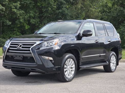 Used 2014 Lexus GX 460 w/ Premium Package AWD/4WD image 4