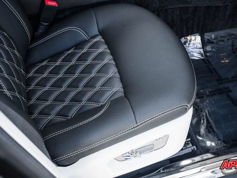 Used 2014 Rolls-Royce Ghost RWD image 80