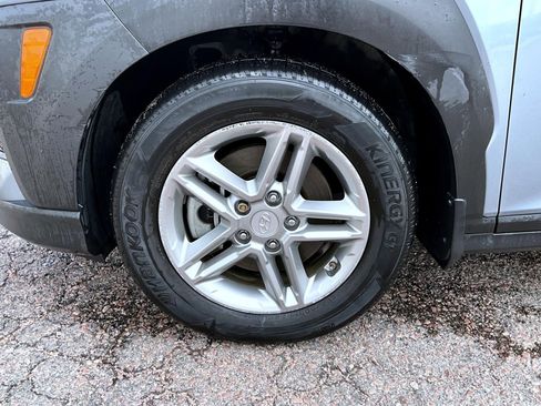 Used 2019 Hyundai Kona SE AWD/4WD image 22