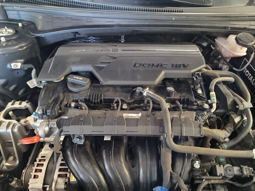 Used 2021 Hyundai Elantra Limited w/ Cargo Package FWD image 30