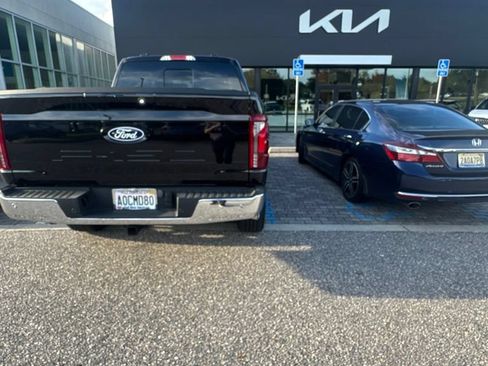 Used 2025 Ford F150 Lariat w/ Equipment Group 501A Mid AWD/4WD image 17