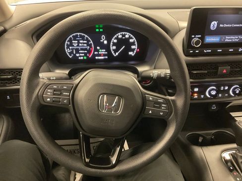 Used 2025 Honda HR-V LX image 18