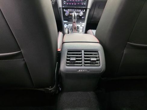 Used 2019 Volkswagen GTI Autobahn image 30