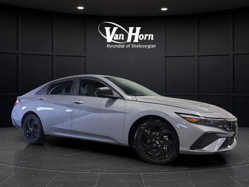 New 2026 Hyundai Elantra Sport image 7