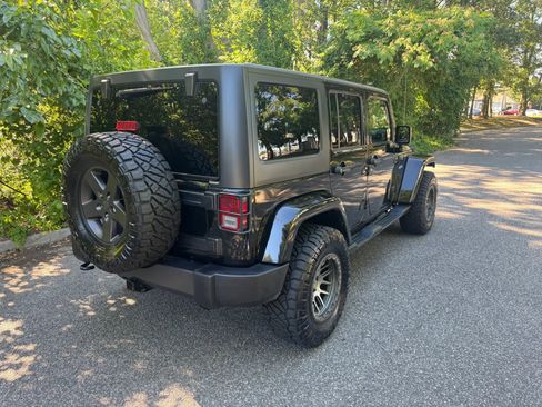 Used 2016 Jeep Wrangler Unlimited Sport AWD/4WD image 3
