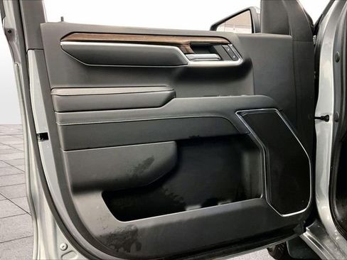 Used 2024 Chevrolet Silverado 1500 LT AWD/4WD image 22