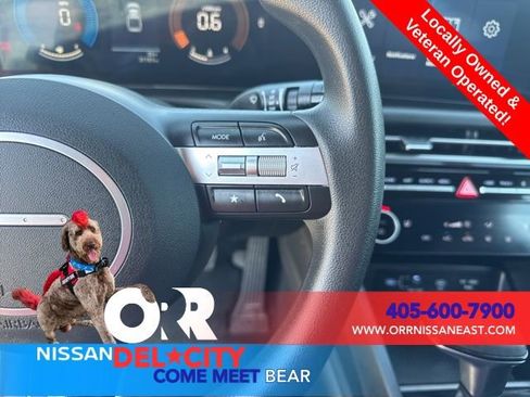 Used 2025 Hyundai Santa Cruz SEL FWD image 16