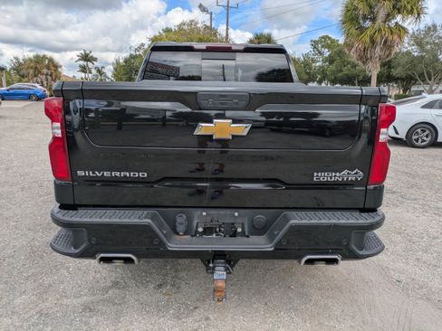 Used 2022 Chevrolet Silverado 1500 High Country image 5