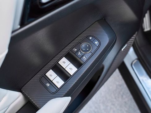 New 2026 Mitsubishi Outlander SEL image 18