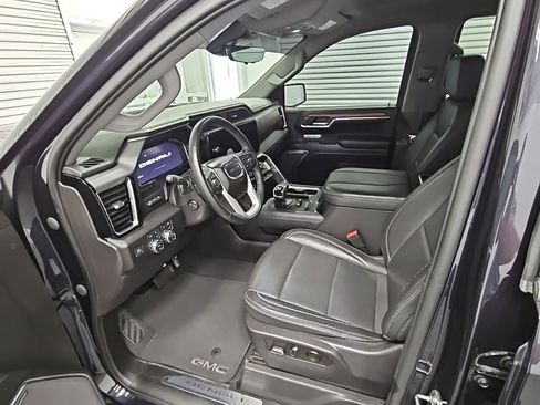 Used 2023 GMC Sierra 1500 Denali w/ Technology Package image 10