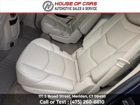 Used 2019 Cadillac Escalade Luxury AWD/4WD image 35