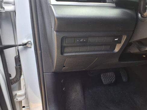 Used 2023 Mitsubishi Outlander Ralliart AWD/4WD image 20
