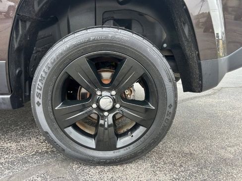Used 2014 Jeep Patriot Limited w/ Sun/Sound Group FWD image 18