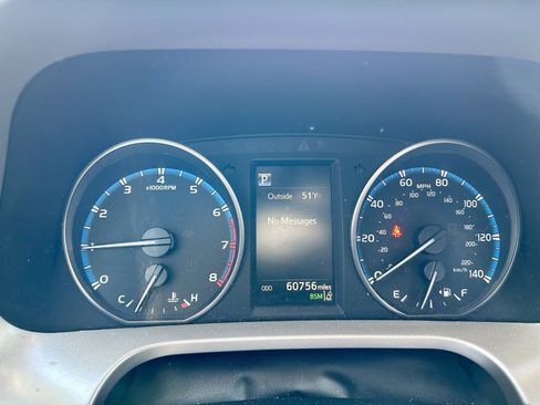 Used 2018 Toyota RAV4 XLE image 22