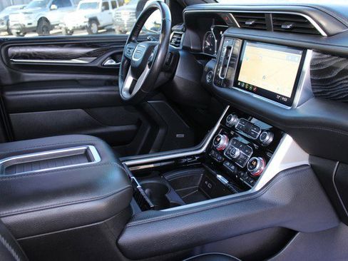 Used 2021 GMC Yukon Denali image 20