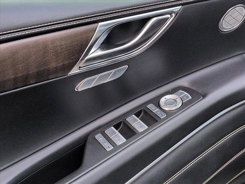 Used 2024 Genesis GV80 2.5T image 10