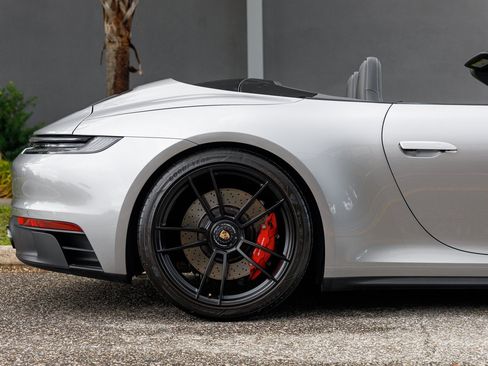 Used 2022 Porsche 911 Carrera GTS RWD image 17