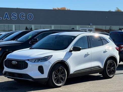 Certified 2023 Ford Escape Active image 34