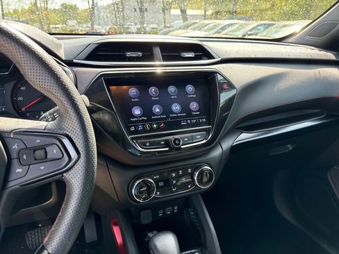 Used 2023 Chevrolet TrailBlazer RS w/ Convenience Package AWD/4WD image 14