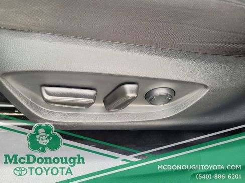 Certified 2022 Toyota Camry LE image 13