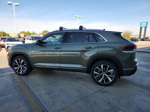 New 2026 Volkswagen Atlas Cross Sport SEL Premium R-Line image 4