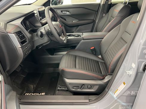 New 2026 Nissan Rogue SV AWD/4WD image 17