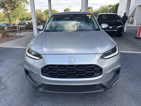 Used 2023 Honda HR-V LX image 2