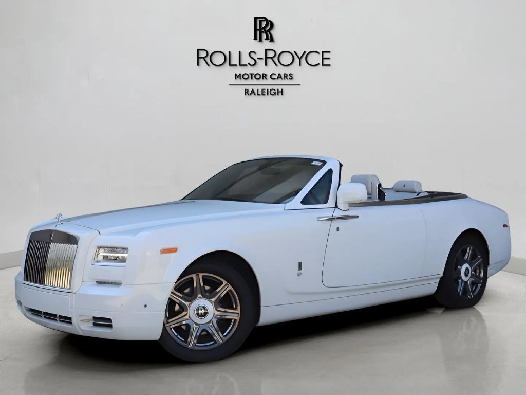 Used 2015 Rolls-Royce Phantom Drophead Coupe RWD image 7