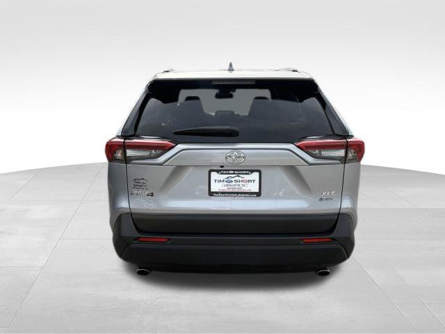 Used 2025 Toyota RAV4 XLE w/ Convenience Package AWD/4WD image 10