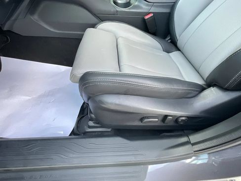 Used 2025 Subaru Outback Limited AWD/4WD image 36