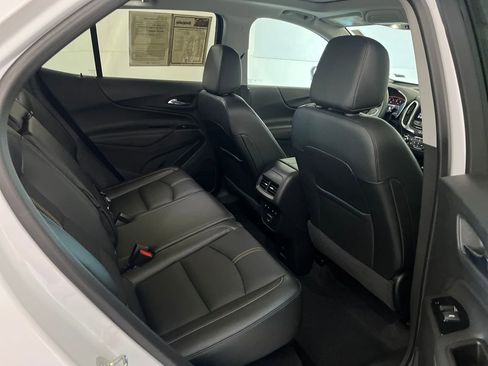 Used 2023 Chevrolet Equinox Premier AWD/4WD image 24