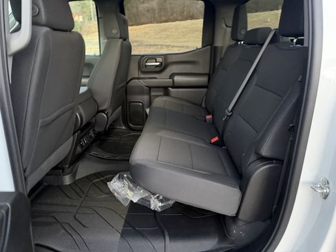 New 2026 Chevrolet Silverado 1500 Custom w/ LPO, Dark Essentials Package image 18