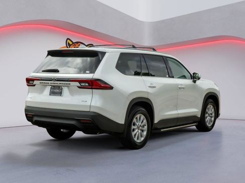 New 2026 Toyota Grand Highlander AWD image 5