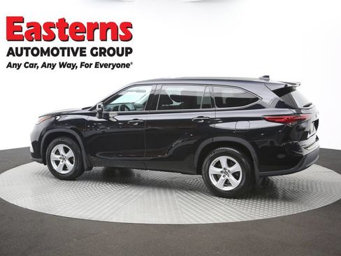 Used 2021 Toyota Highlander L AWD/4WD image 65
