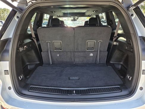 Used 2024 Jeep Grand Cherokee L Limited w/ Luxury Tech Group II image 24