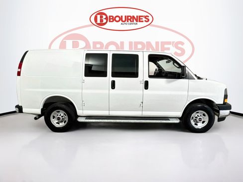 Used 2025 GMC Savana 2500 w/ Driver Convenience Package RWD image 9