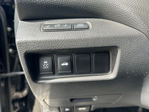 Used 2013 Nissan Altima 2.5 S FWD image 22