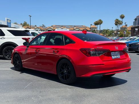 Used 2022 Honda Civic Sport image 9