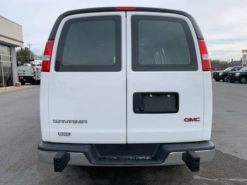 Used 2024 GMC Savana 2500 w/ Driver Convenience Package image 6