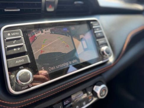 Used 2019 Nissan Kicks SR w/ SR Premium Package FWD image 15