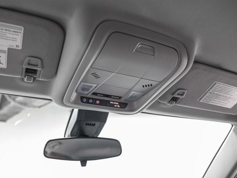 Used 2022 Chevrolet Equinox LT image 23