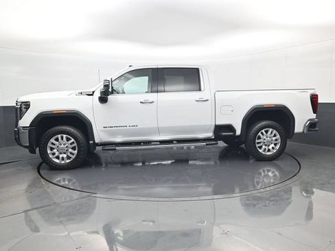 Certified 2024 GMC Sierra 2500 SLT w/ SLT Premium Package AWD/4WD image 8