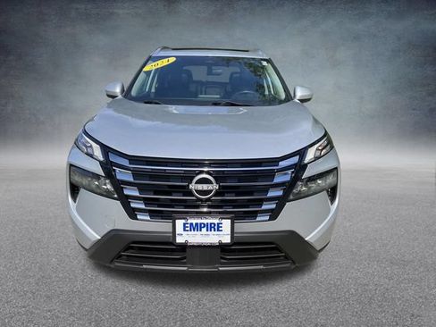 Used 2024 Nissan Rogue SV w/ SV Premium Package FWD image 29