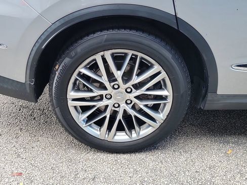 Used 2022 Acura MDX SH-AWD w/ Advance Package image 5