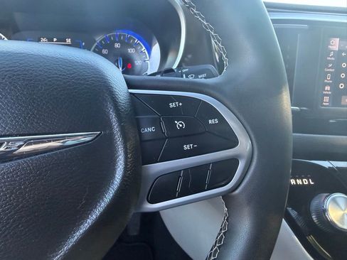 Used 2023 Chrysler Voyager LX image 31