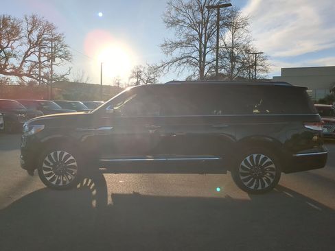 Used 2022 Lincoln Navigator L Black Label image 6