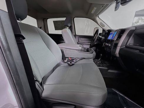 Used 2016 RAM 2500 Tradesman w/ Chrome Appearance Group AWD/4WD image 29