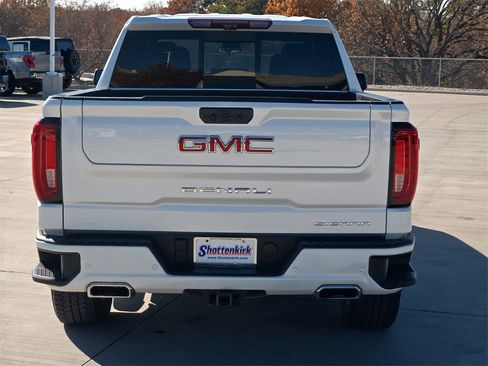 Used 2024 GMC Sierra 1500 Denali w/ Technology Package image 7