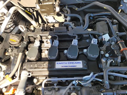 Used 2020 Honda Accord Sport image 28